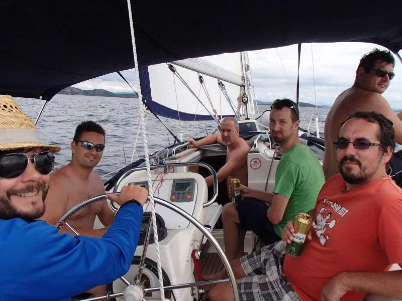 Crew2